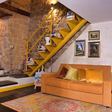 شقة Carlito'S House- Un'Intera Casa Al Centro Storico نابولي المظهر الخارجي الصورة