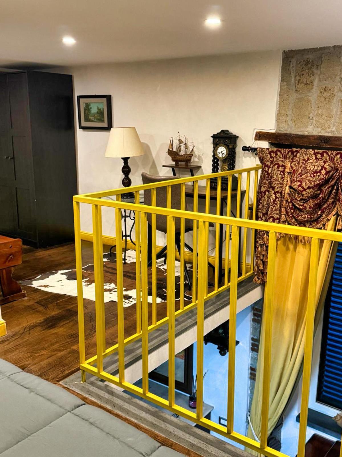 شقة Carlito'S House- Un'Intera Casa Al Centro Storico نابولي المظهر الخارجي الصورة